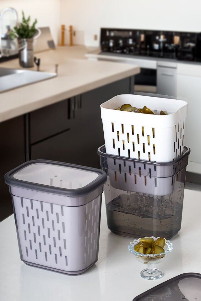 Ferah Plastik Süzgeç Hazneli Saklama Kabı Seti – Kapaklı, Turşu Saklama Kutusu – BPA İçermez Gri